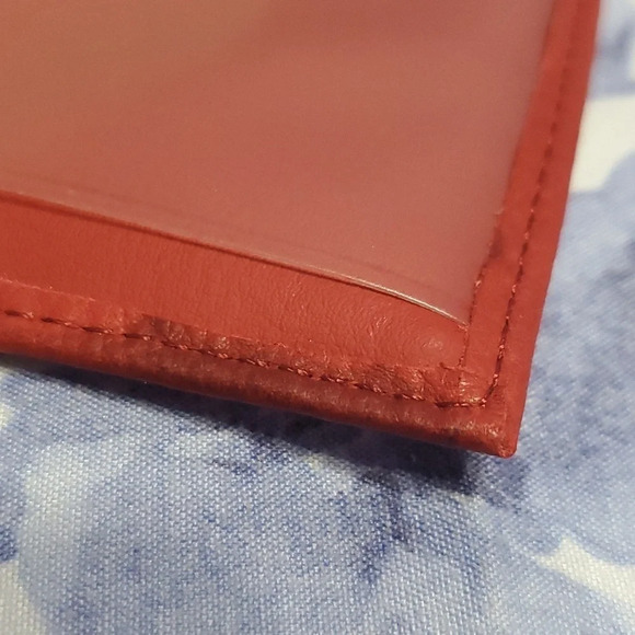 New Rolfs Essentials Women's Zip Back Red Checkbook Wallet - Picture 11 of 12